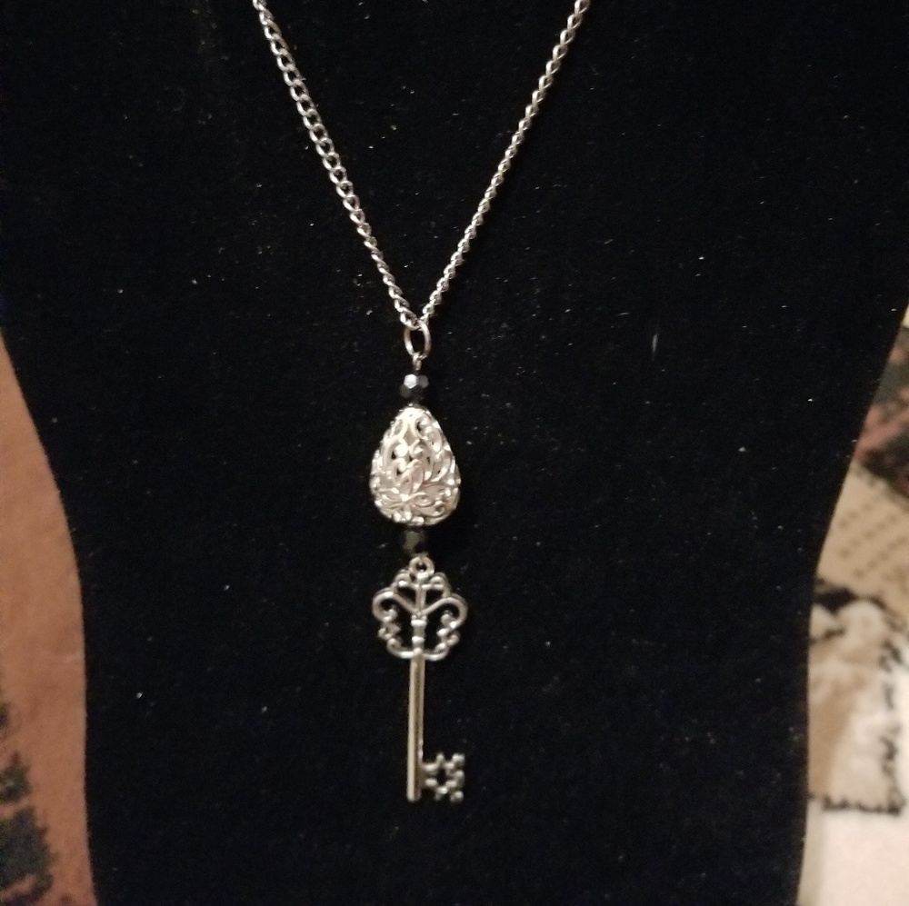 Filigree and Key black and silver necklace